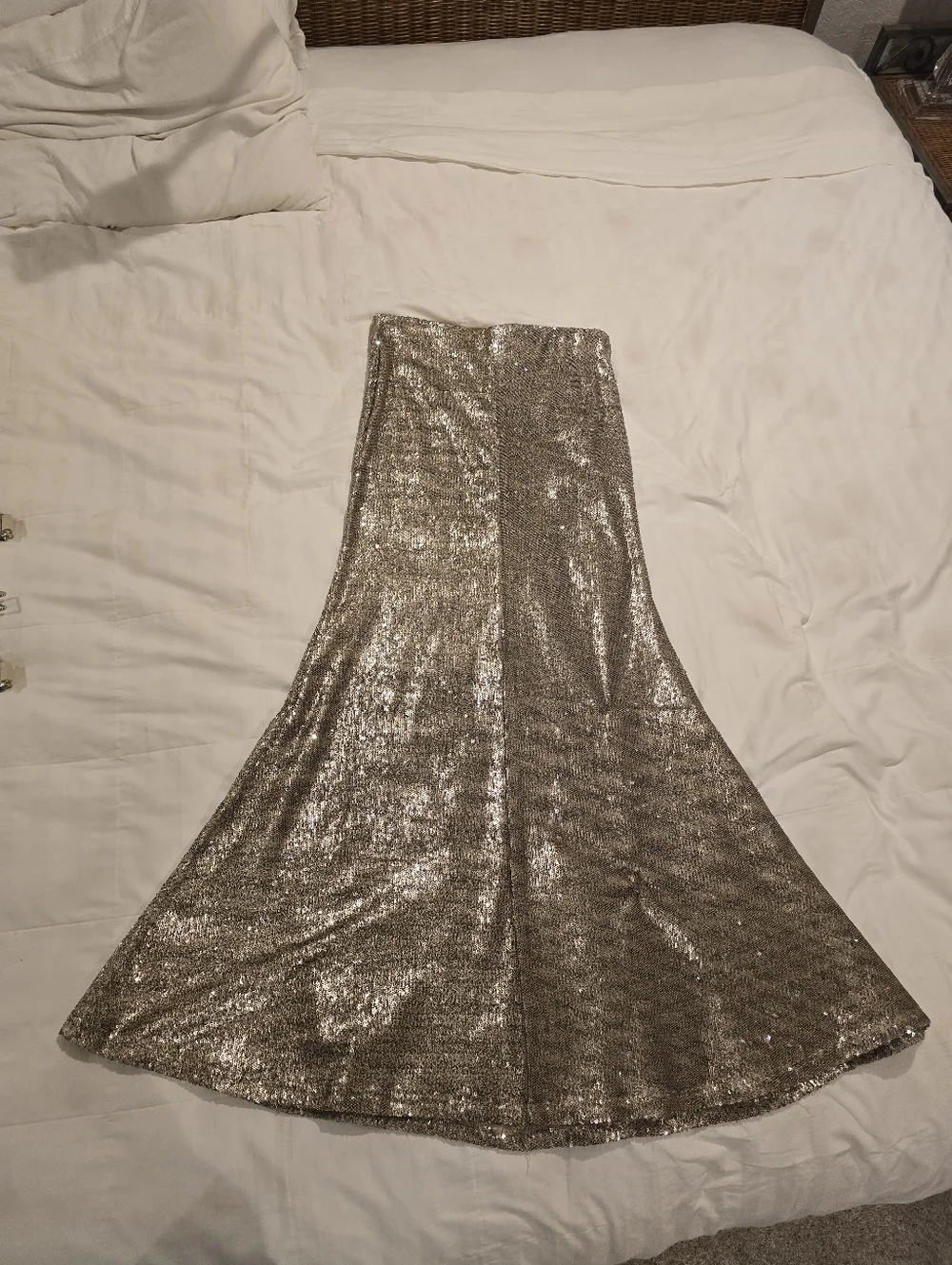 Line & Dot Goldie Silver Sequin Mermaid Tulip Maxi Skirt size Medium - Picture 2 of 16